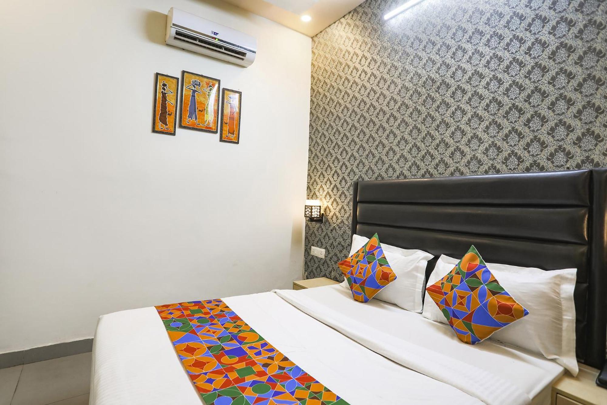 Fabhotel The Diamond Газиабад Екстериор снимка